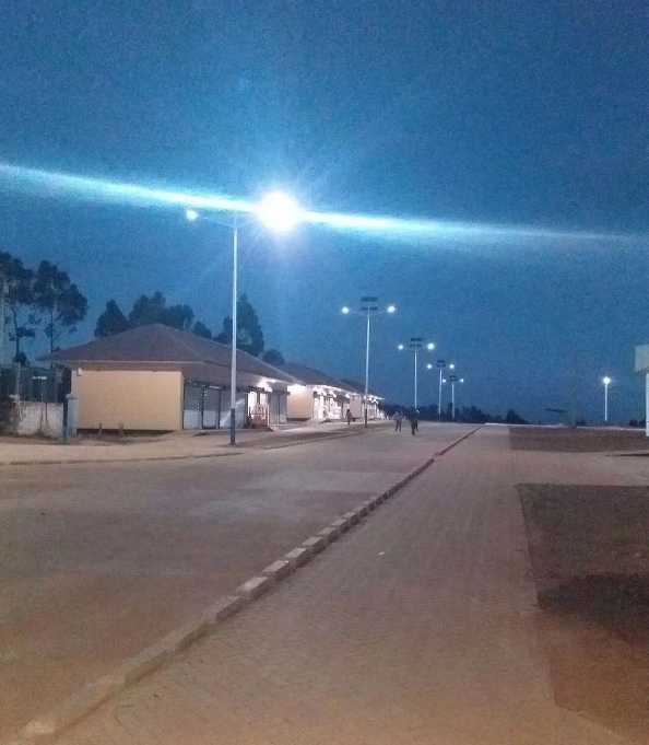 金城江区非洲科特迪瓦太阳能路灯工程